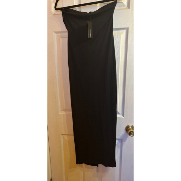 Fashion Nova black strapless dress - Picture 4 of 7